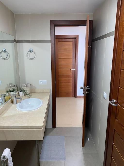 Casa Marla Mit 3 Schlafzimmern Und 2 Badezimmern Puerto Calero Kültér fotó